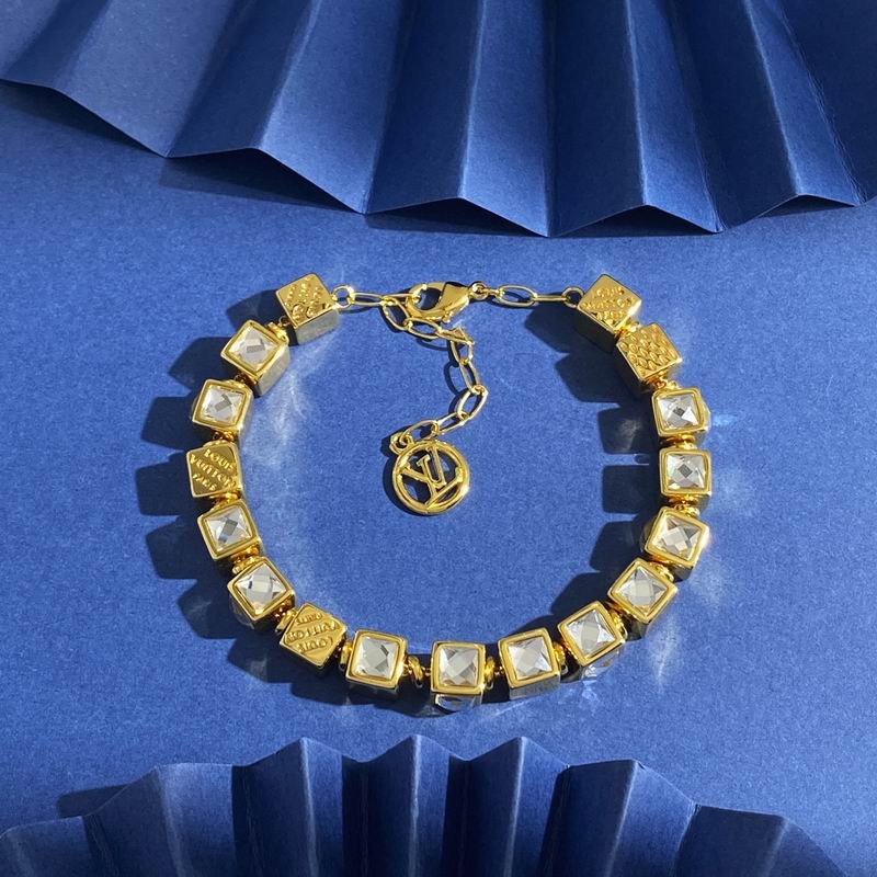 LV Bracelet 08yxs112